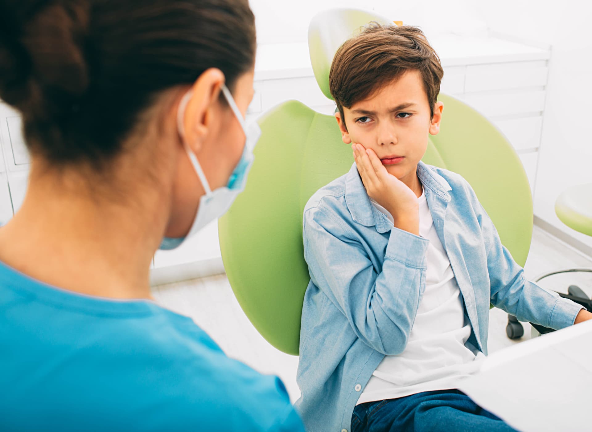 Your Child Has a Toothache: What Should Parents in Khalifa City Do?