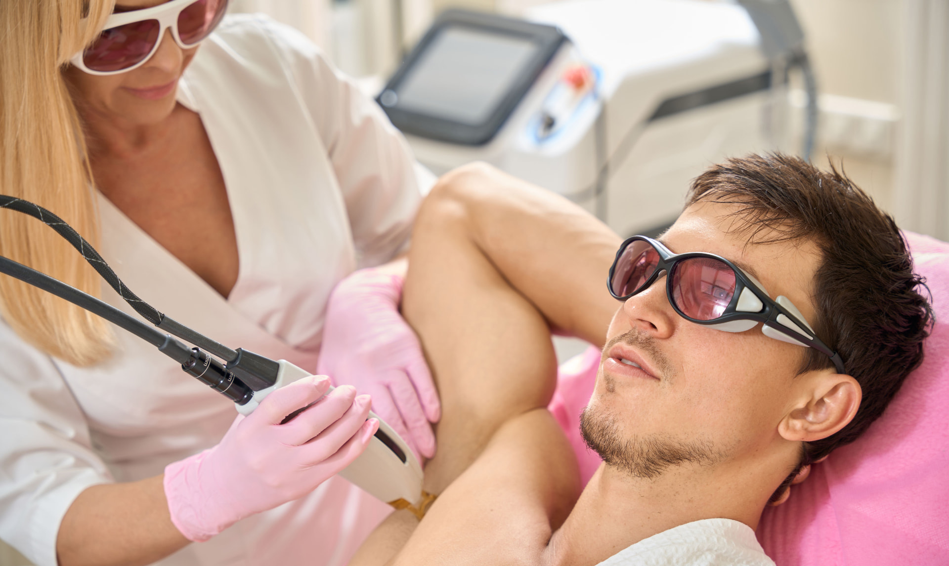 Underarm Laser Hair Removal: What to Expect in Riyadh City
